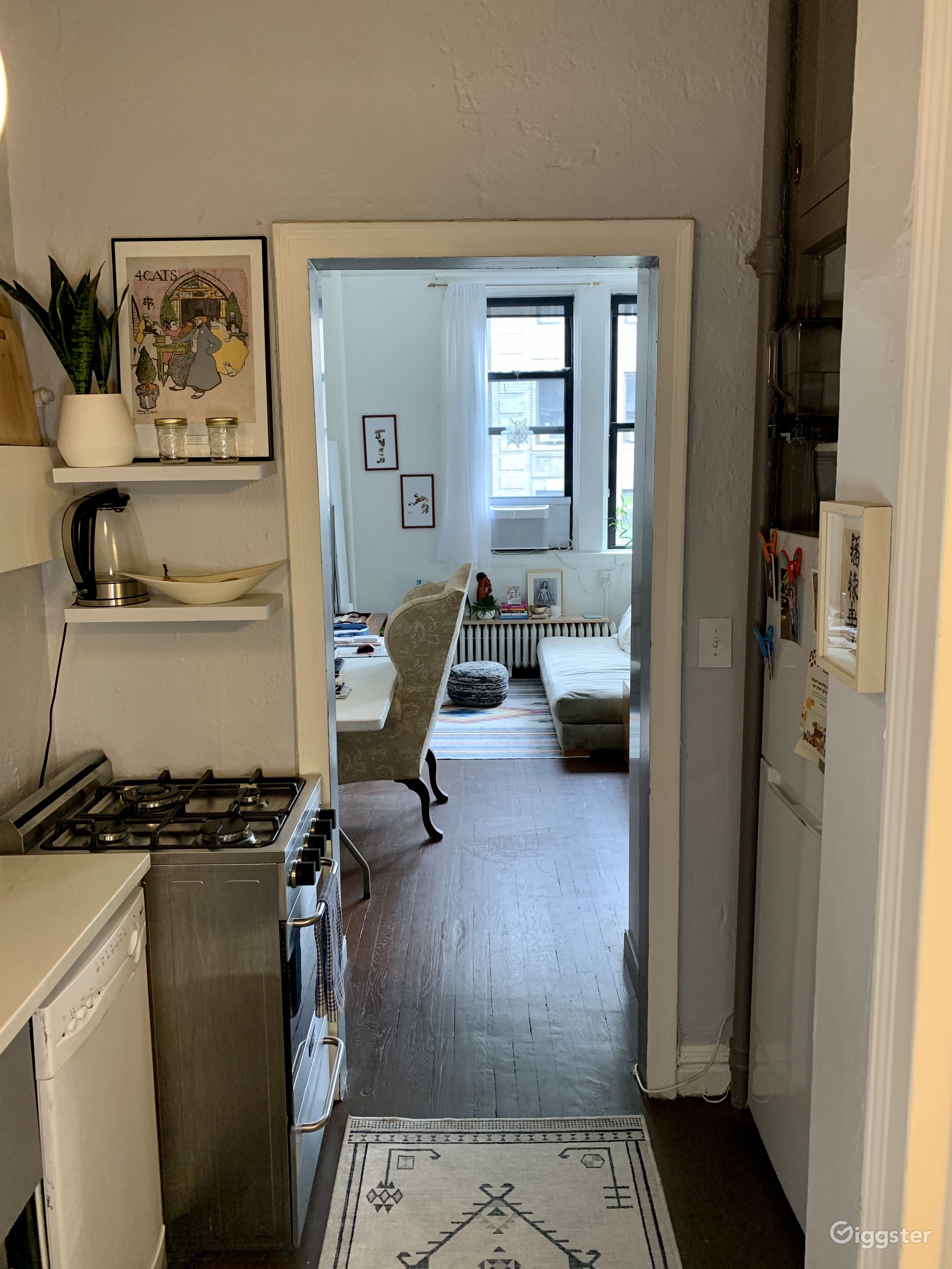 West Village Studio Apartment with High Ceilings Rent this location