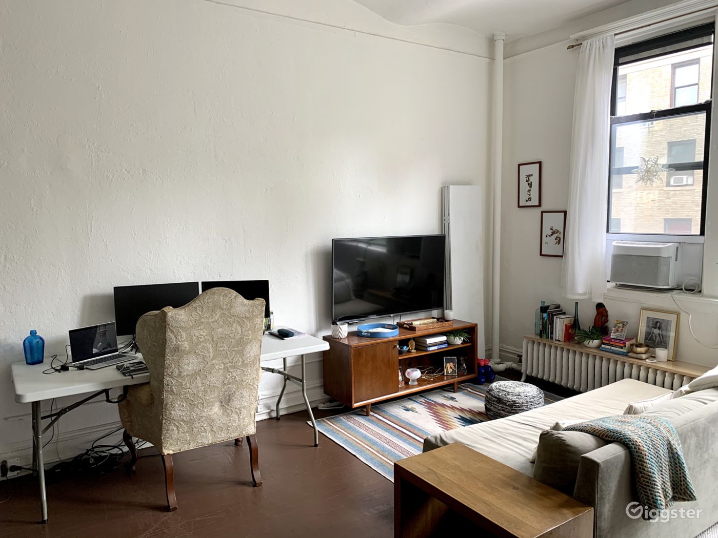 West Village Studio Apartment with High Ceilings Rent this location