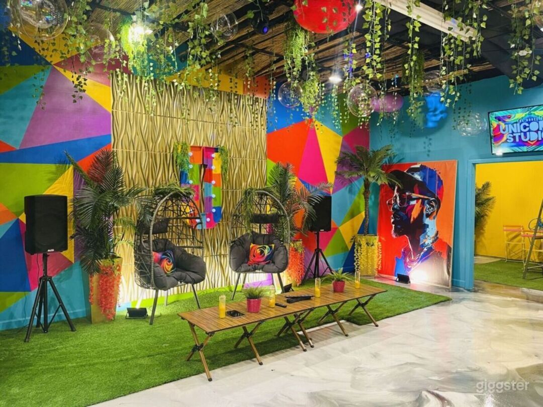 Colorful Eclectic Space in Downtown Atlanta Photo 2