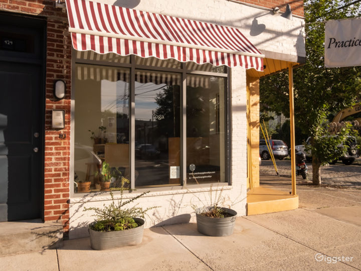 Sunfilled Open Studio in Red Hook Brooklyn Rent this location on