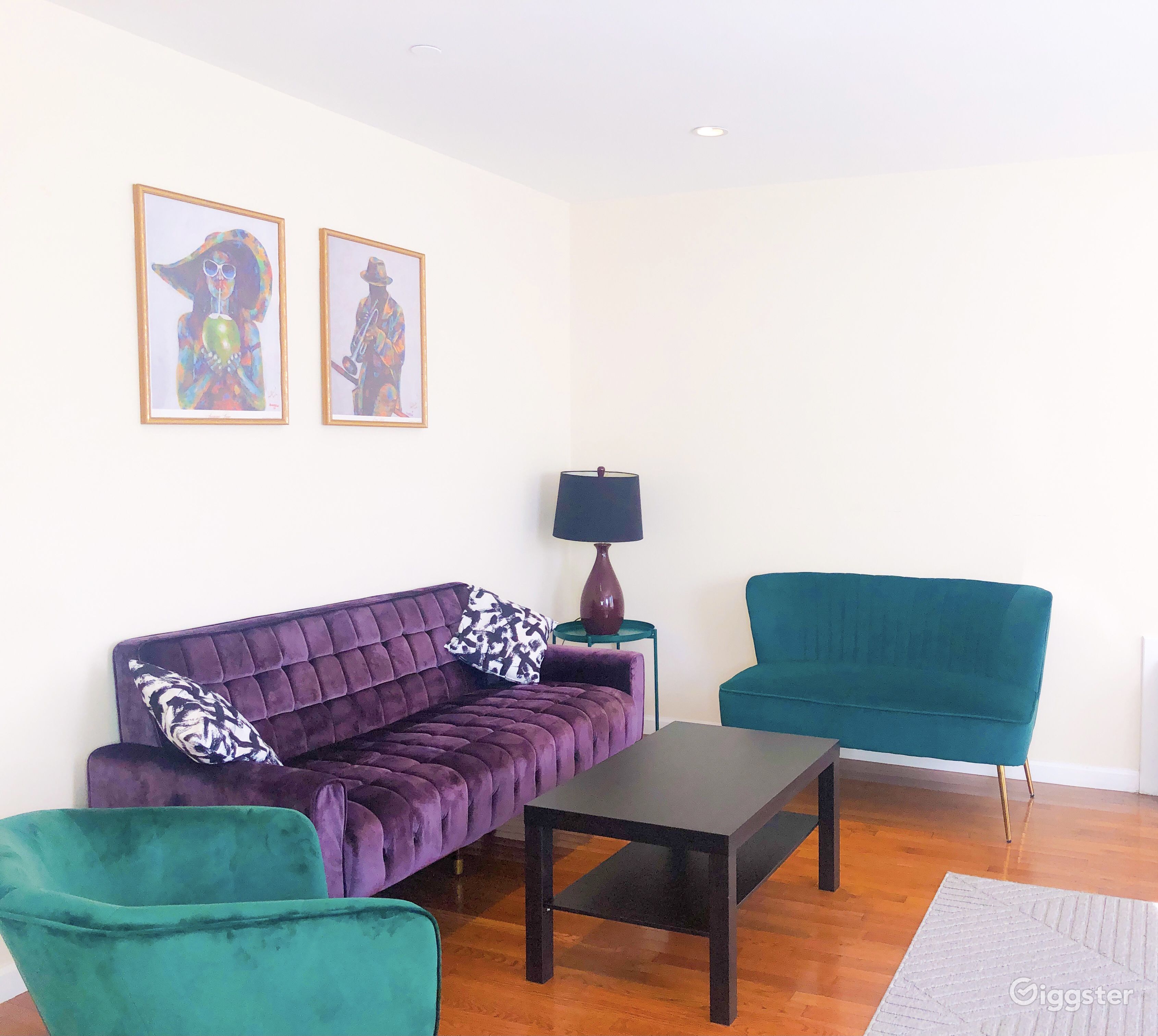 Near Midtown ManhattanPerfect Filming location! Rent this location