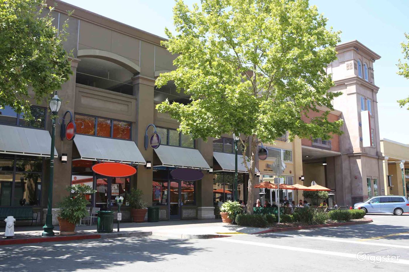 Spacious & Beautiful Shopping Mall in Walnut Creek Rent this location