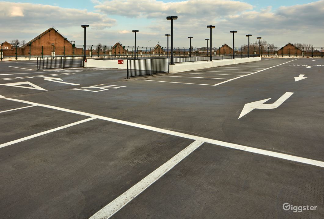 Clean and Secured Car Park in Chelmsford Rent this location on Giggster