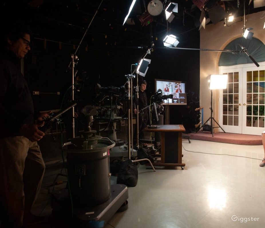 Functioning Production Studio in Albuquerque Rent this location on