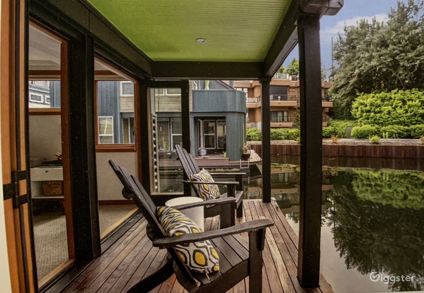 Floating Home on Lake Union Rent this location on Giggster