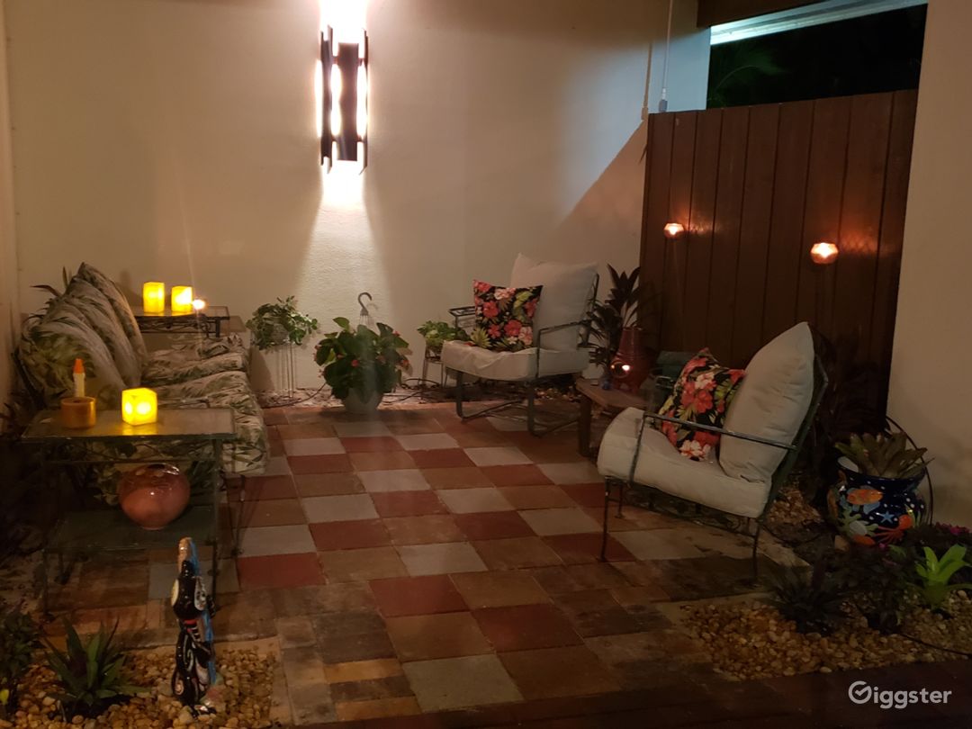 Private front patio