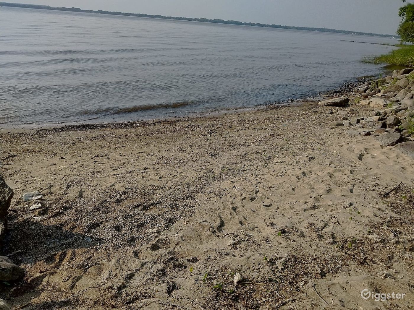 Chalet Montreal, lake of 2 mountains Rent this location on Giggster