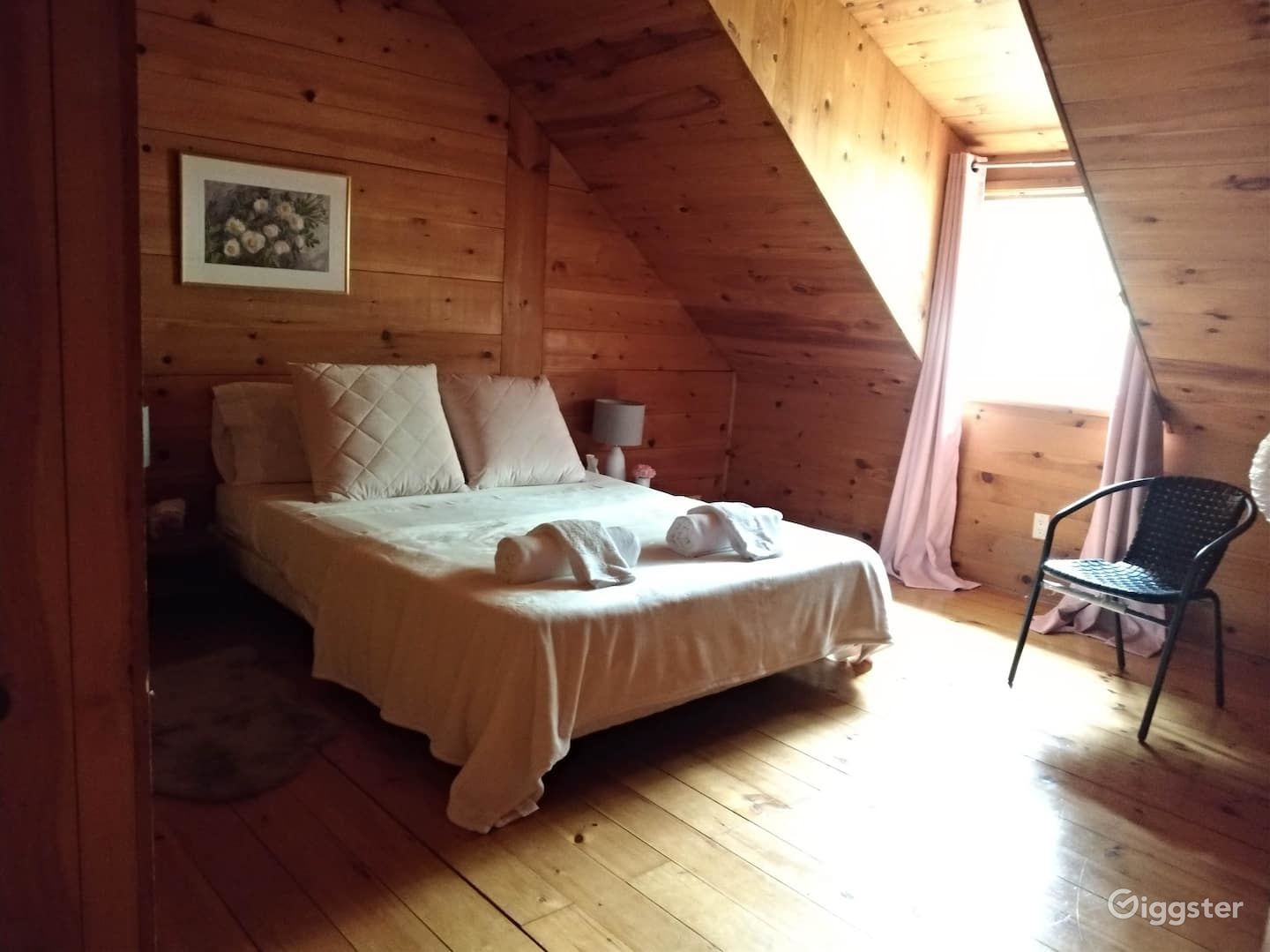 Chalet Montreal, lake of 2 mountains Rent this location