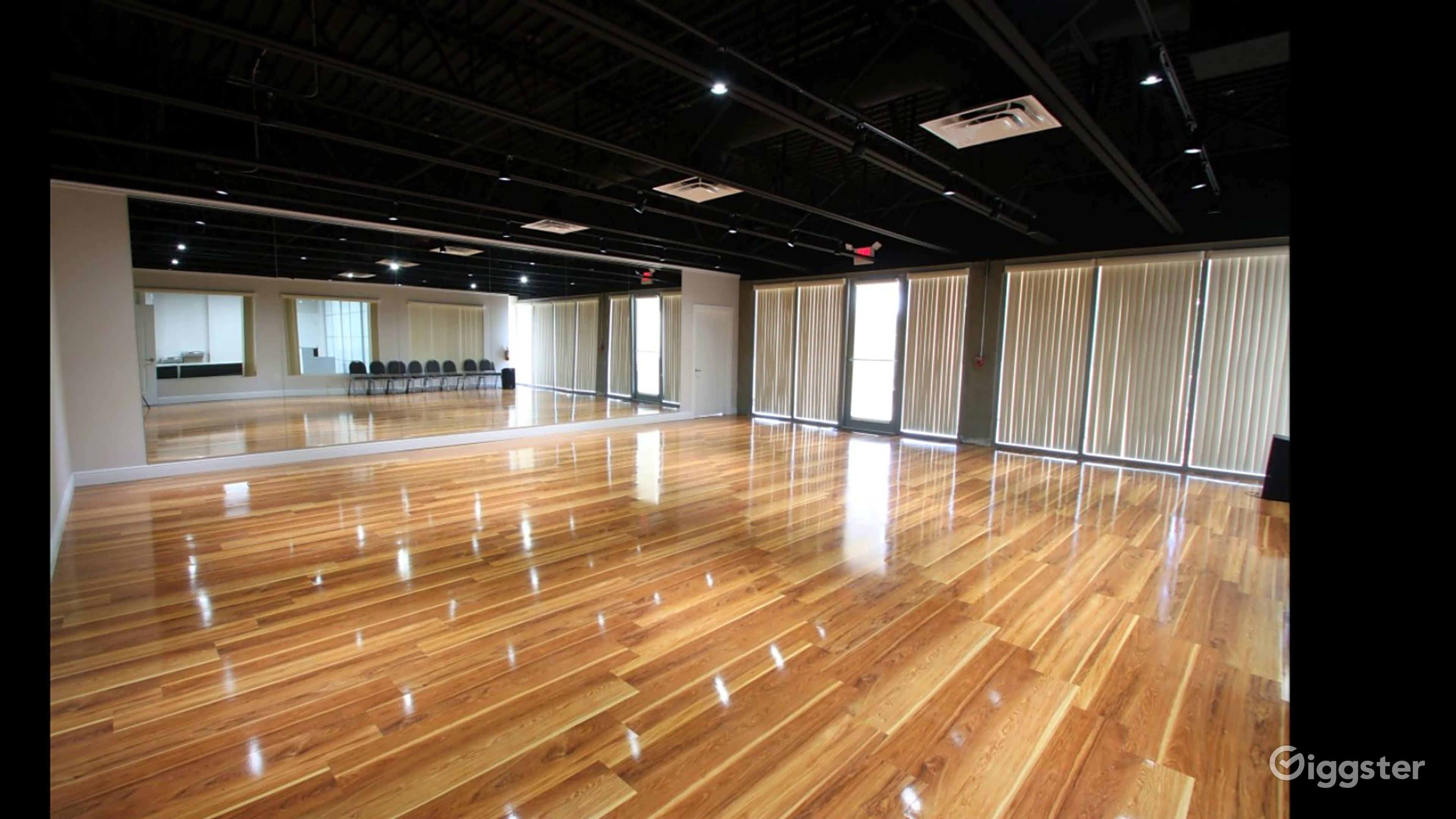 Spacious Dance Studio in Hallandale Beach Rent this location on Giggster