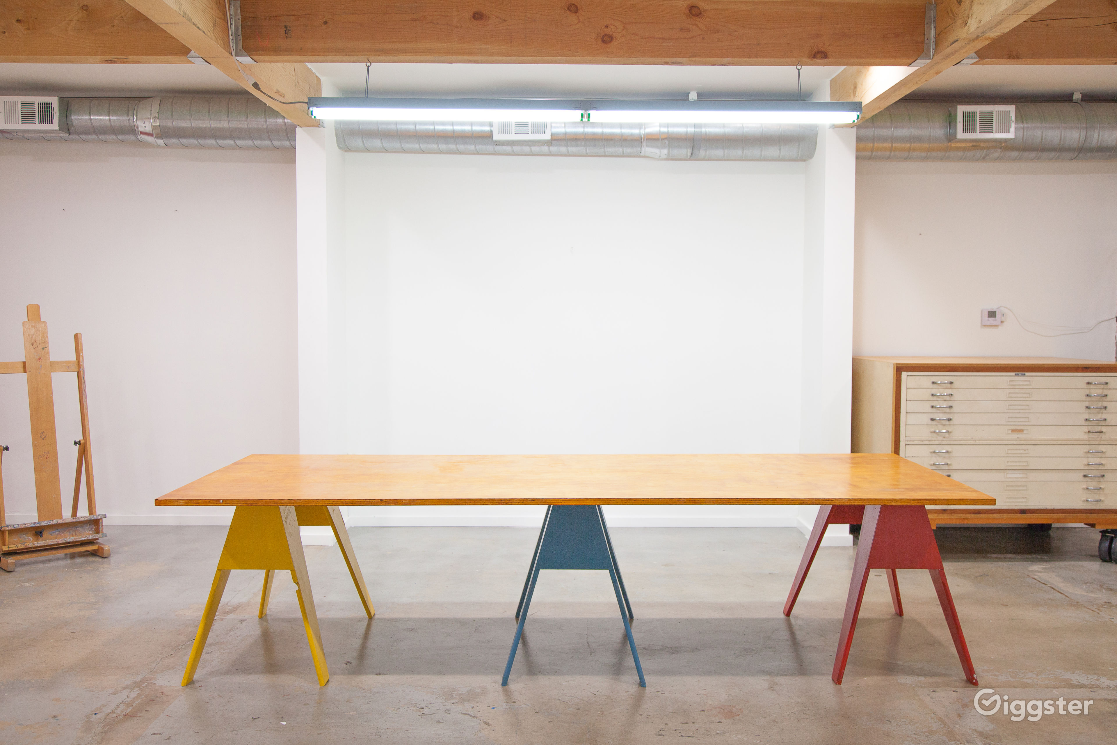 Blank Canvas Studio & Event Space in Glendale Rent this location on