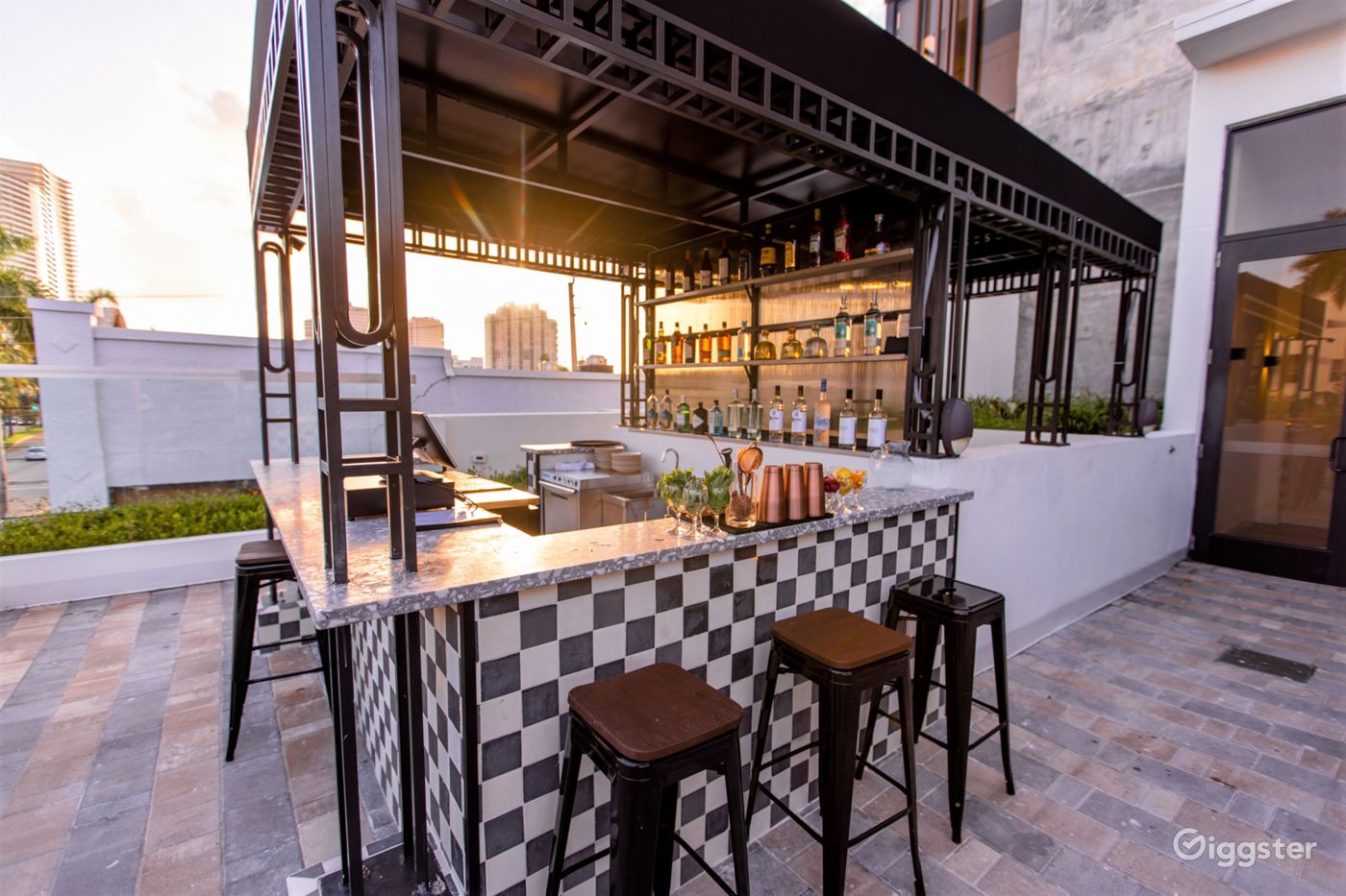 Pizza and Rooftop Terrace in Miami Beach Rent this location on Giggster