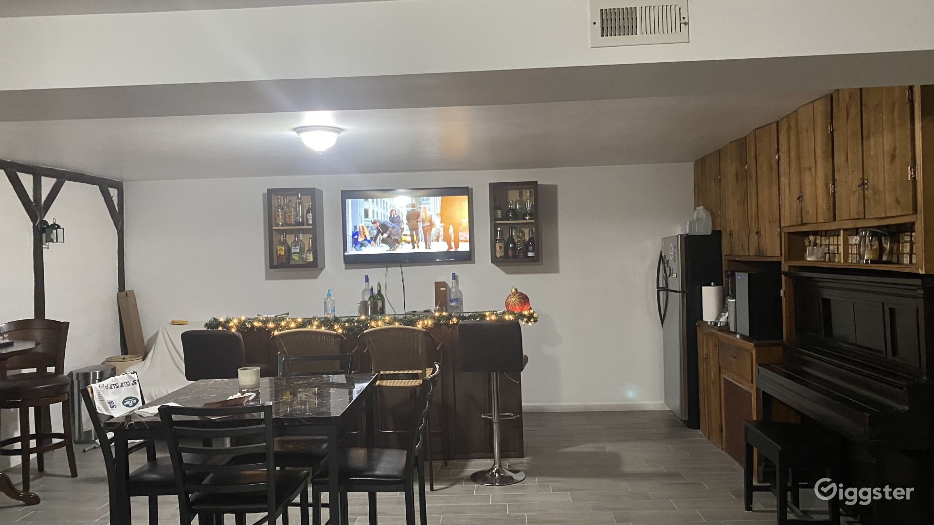 Charming Expanded Ranch | Rent this location on Giggster