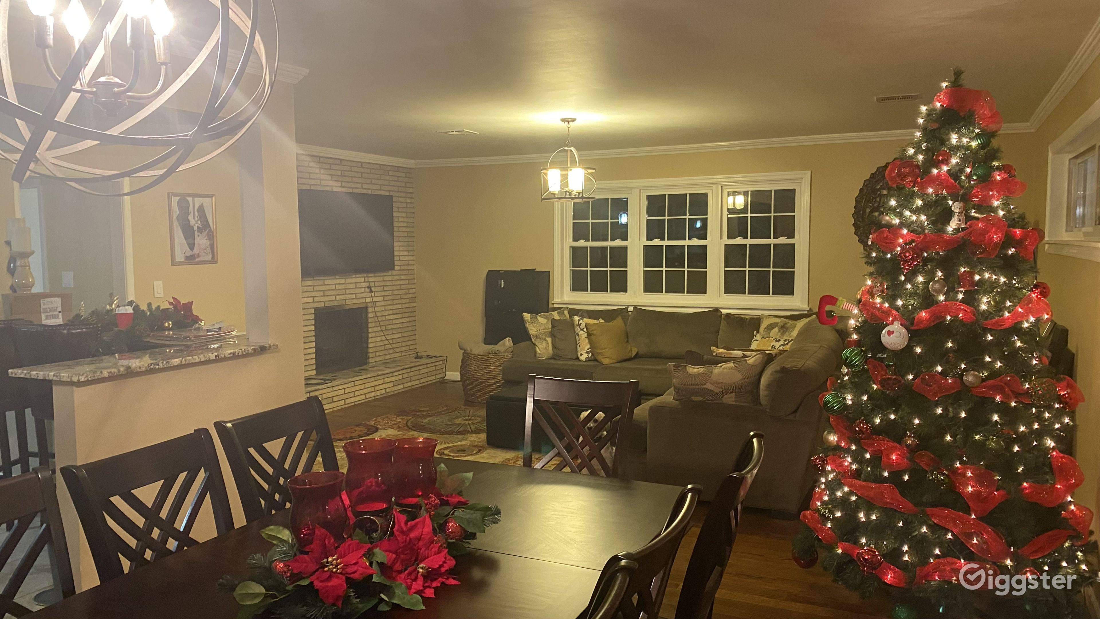 Charming Expanded Ranch | Rent this location on Giggster