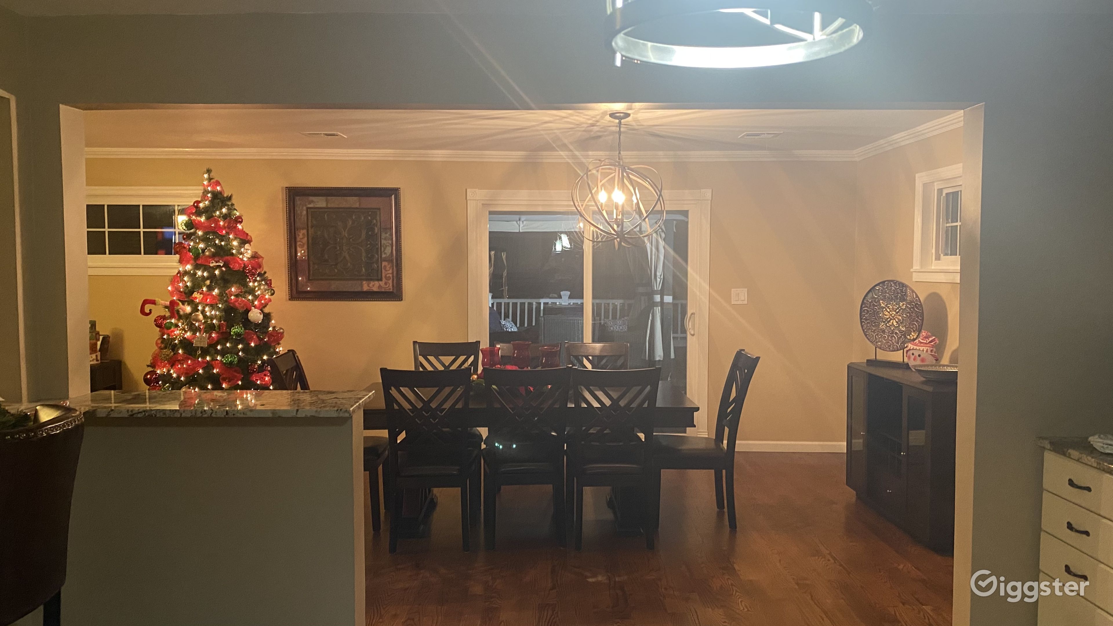 Charming Expanded Ranch | Rent this location on Giggster