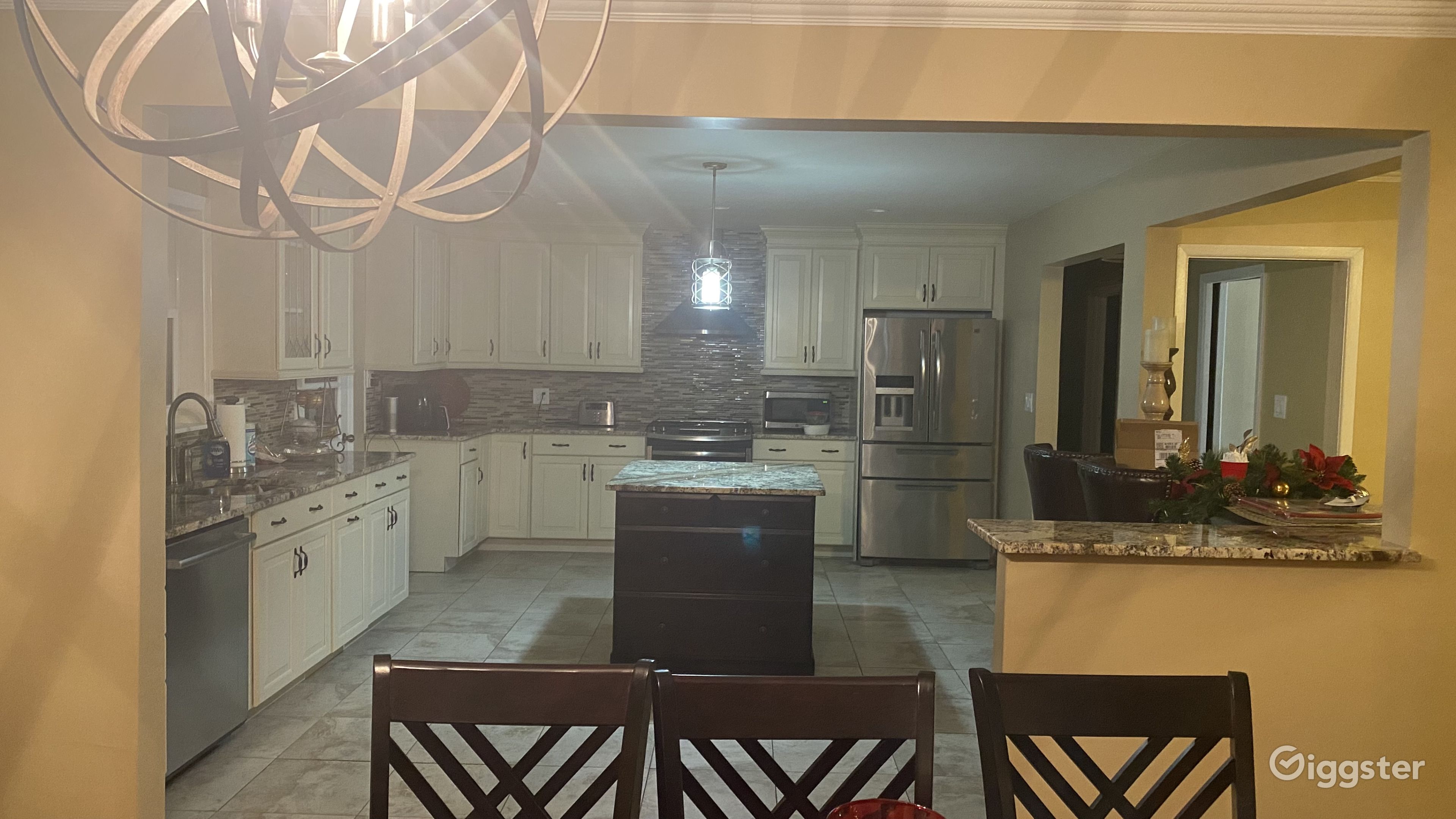 Charming Expanded Ranch | Rent this location on Giggster