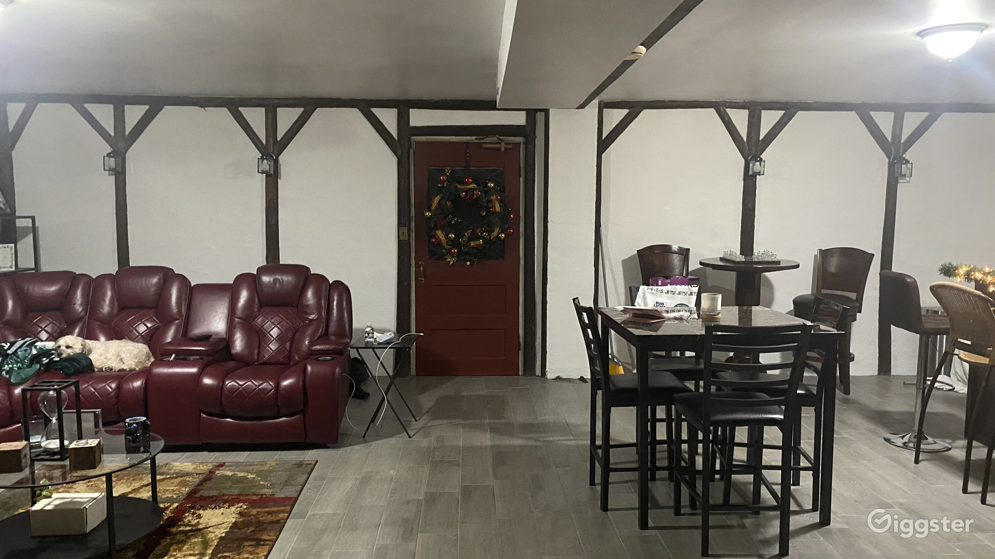 Charming Expanded Ranch | Rent this location on Giggster