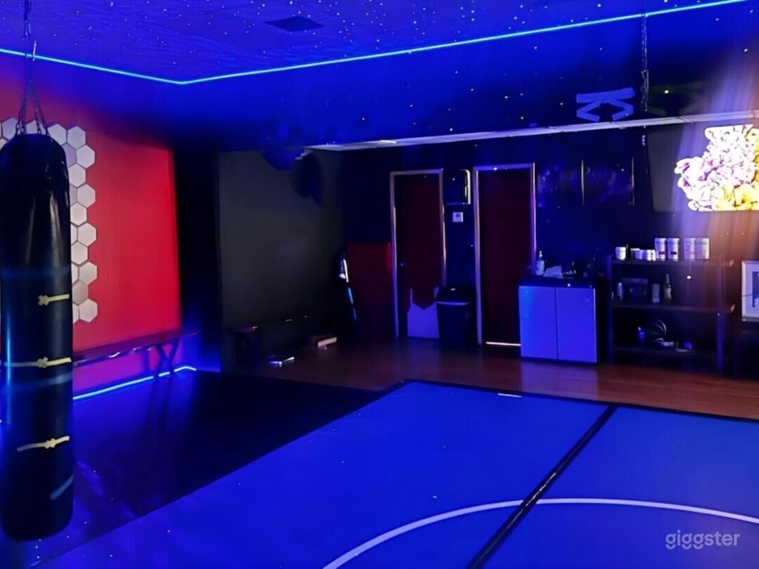 Vibrant Fitness Studio with Nutrition Club Photo 2