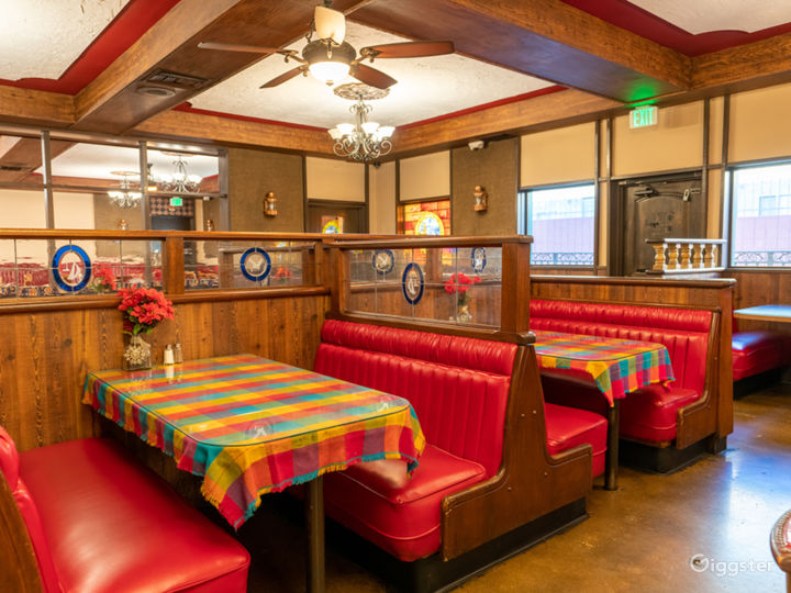 Spacious Restaurant with Bar/Kitchen and Parking Photo 5