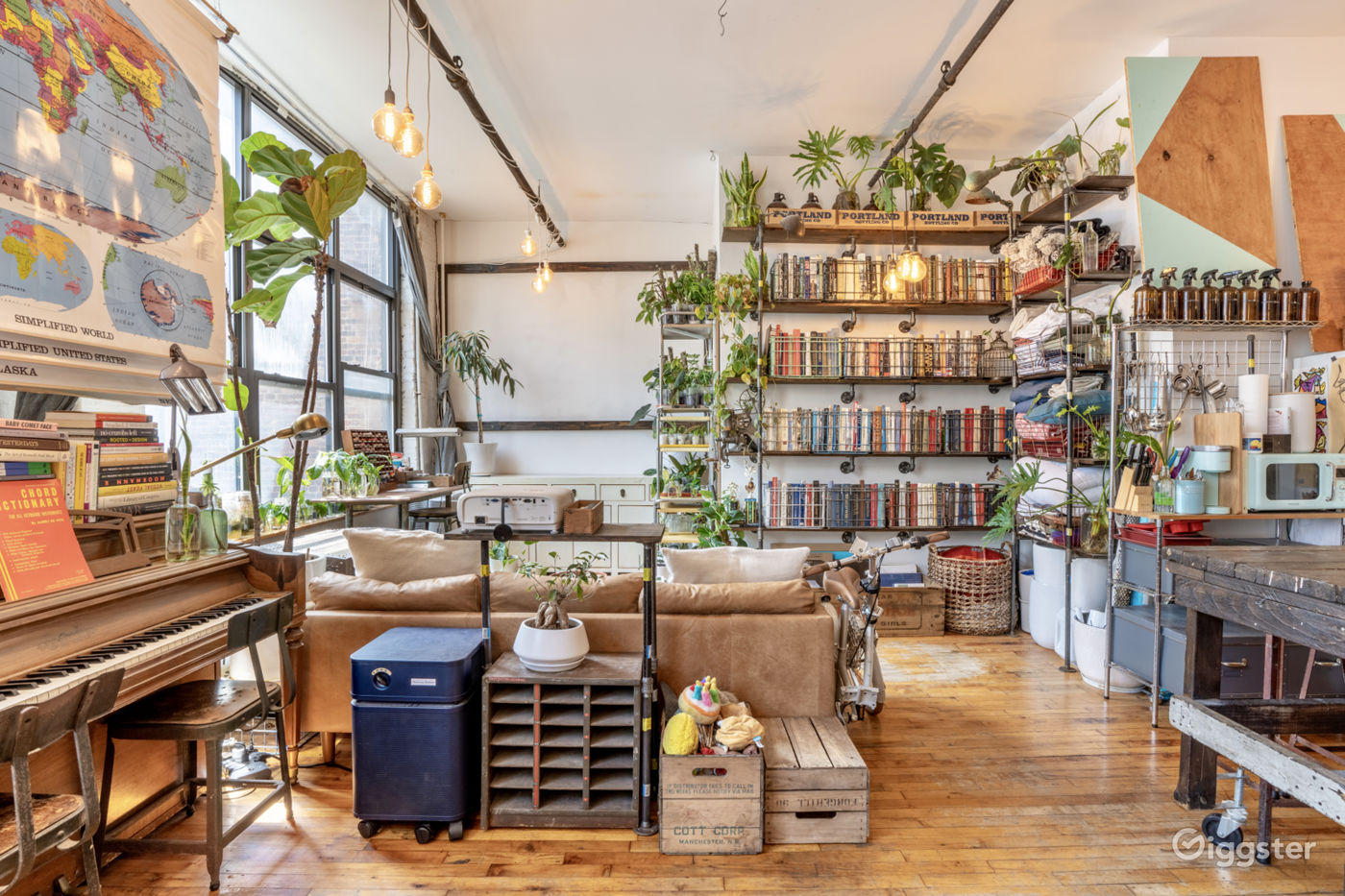 Bushwick Warehouse Loft with Huge Windows Rent this location on Giggster