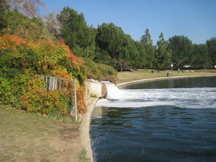 Lake Balboa Park Photo 7