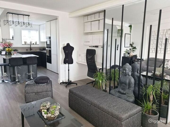 Uniquely designed apartment in Morden, London Rent this location on