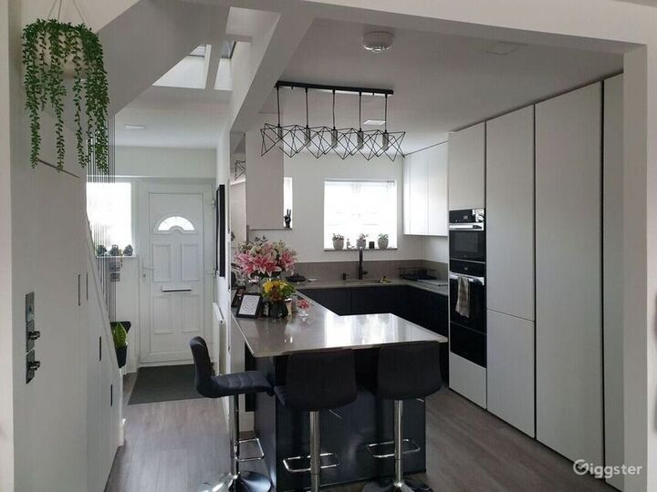 Uniquely designed apartment in Morden, London Rent this location on