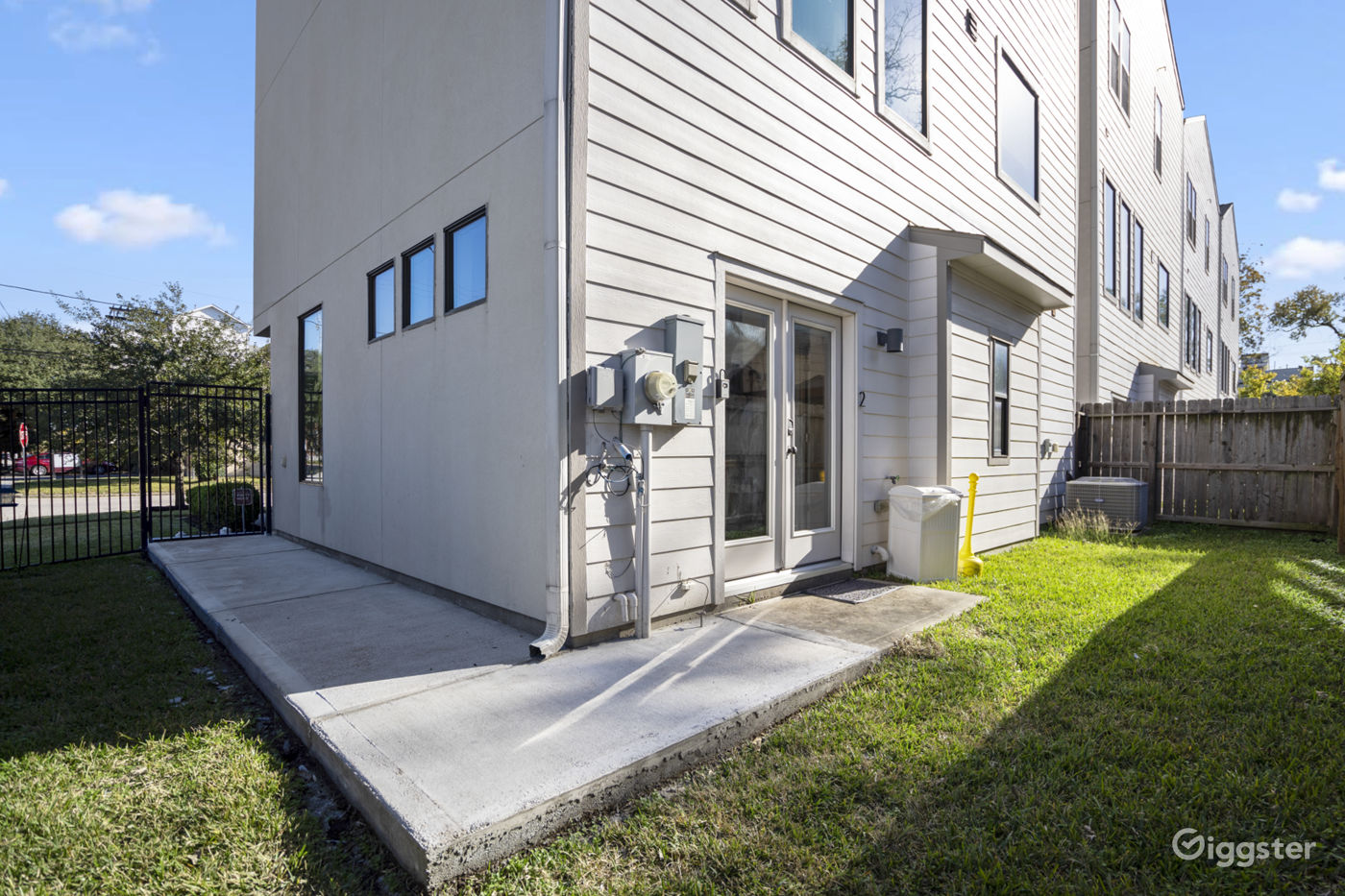 Clay Studio in the heart of EADO Rent this location on Giggster