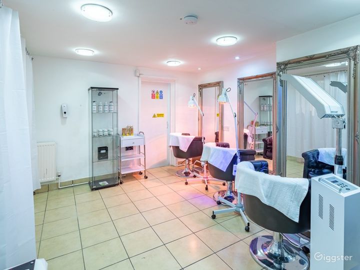 Hair and beauty salon Rent this location on Giggster