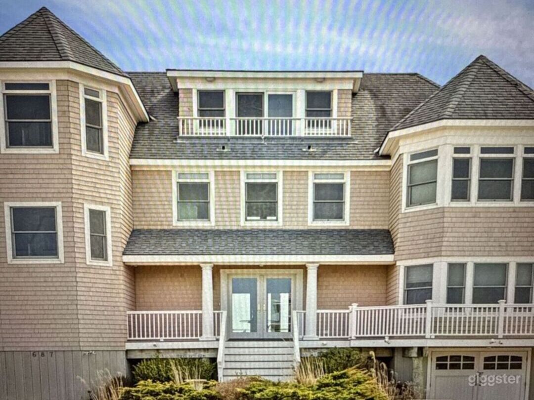 Oceanfront Beach House Photo 2
