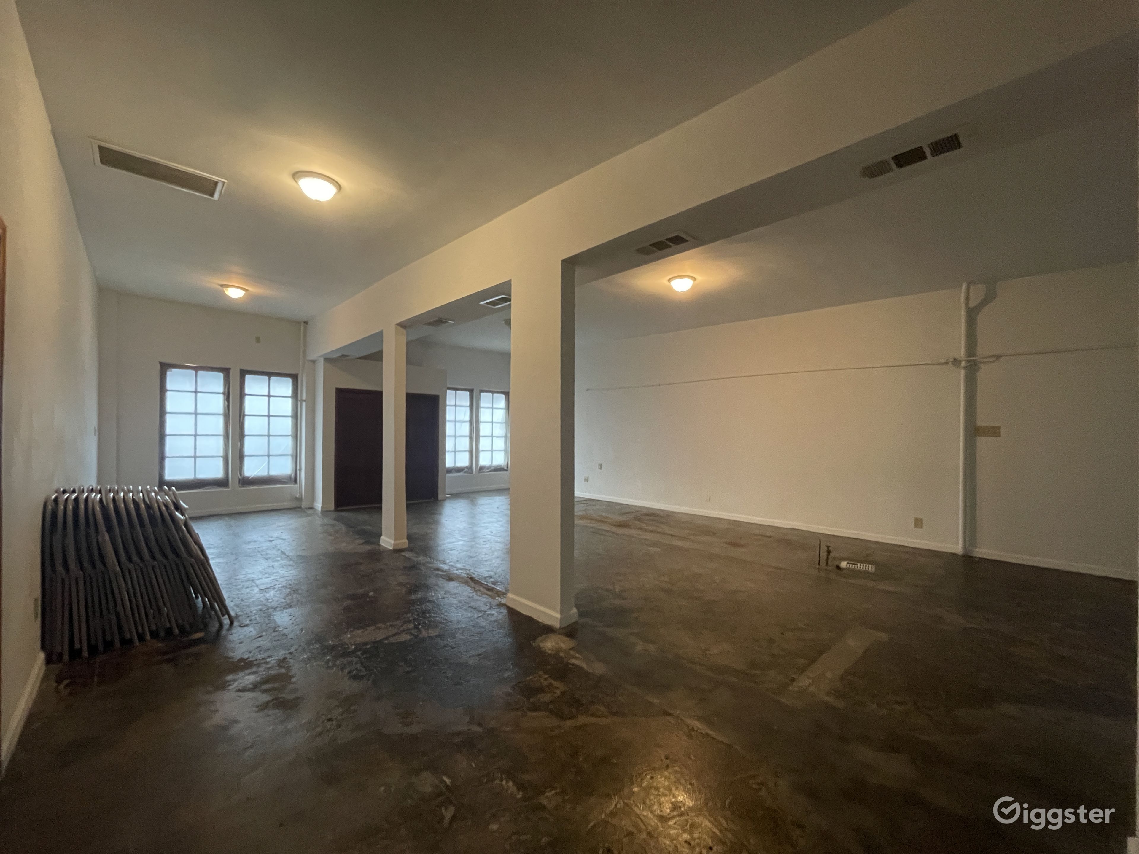 Event Space w/Parking Beverly Hills Adjacent Rent this location on