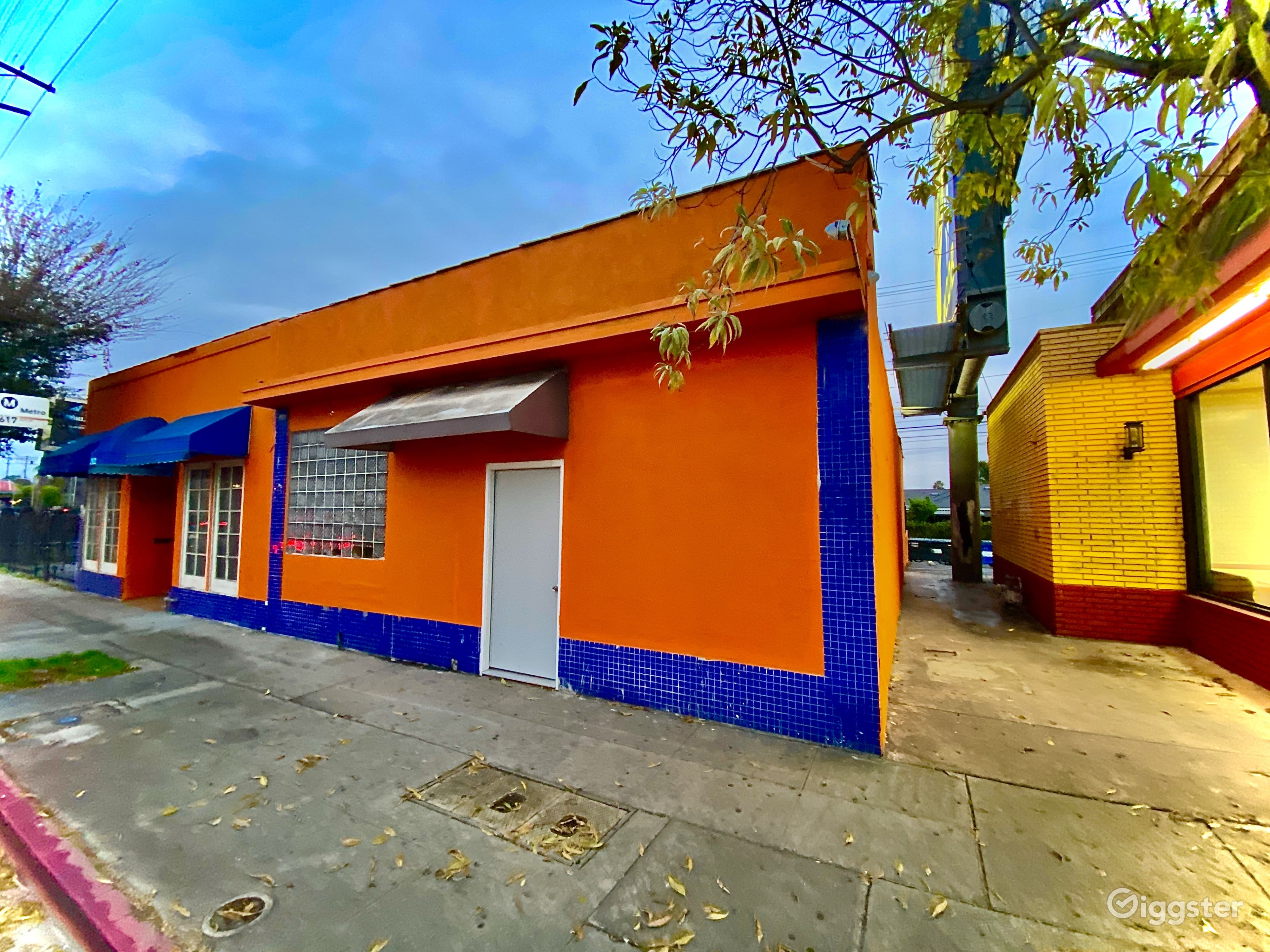 Event Space w/Parking Beverly Hills Adjacent Rent this location on