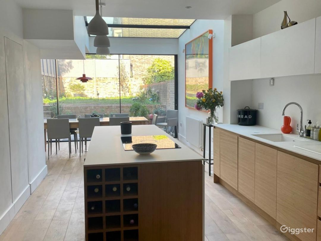  Lower ground extension and kitchen 