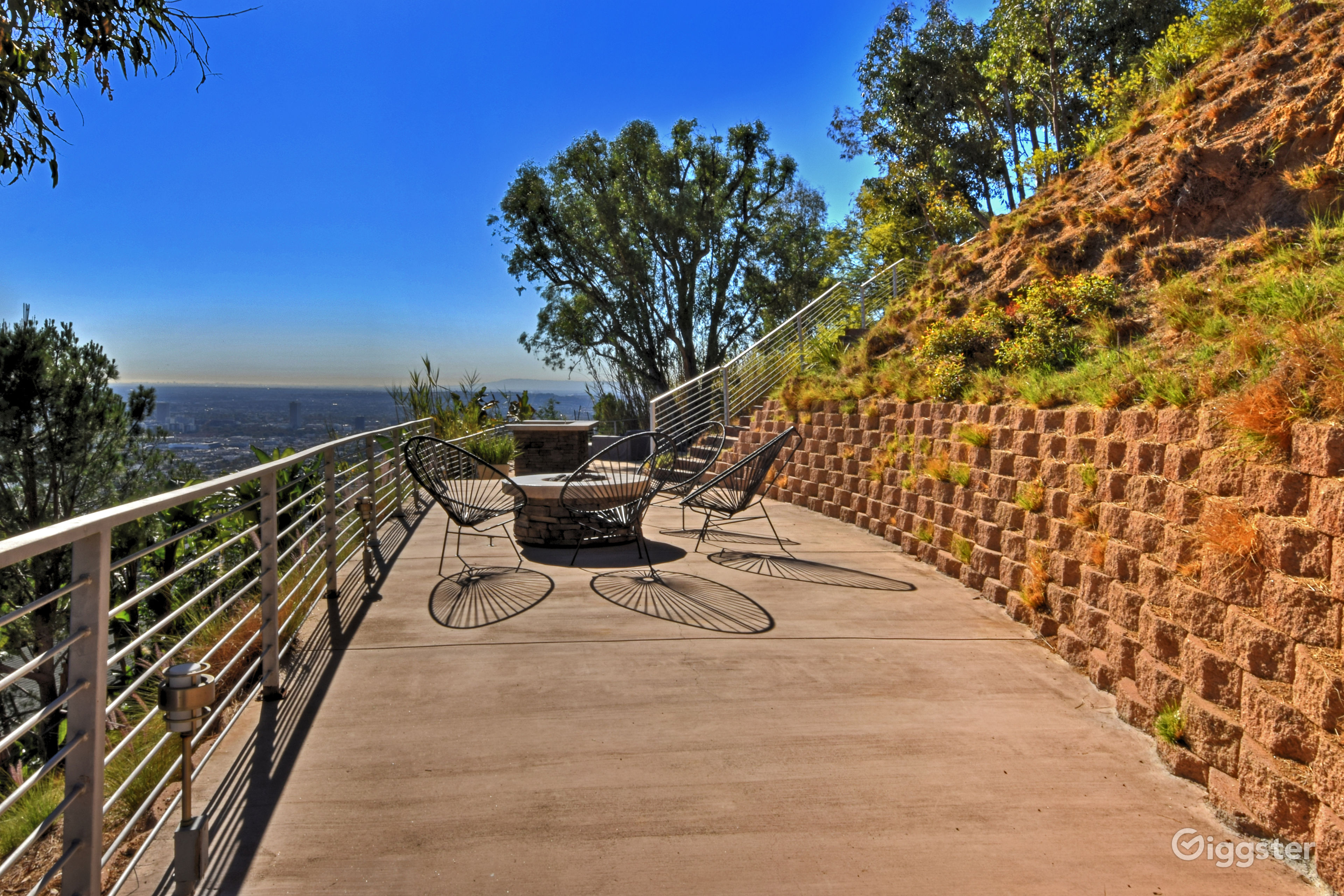 Grand View Rent this location on Giggster