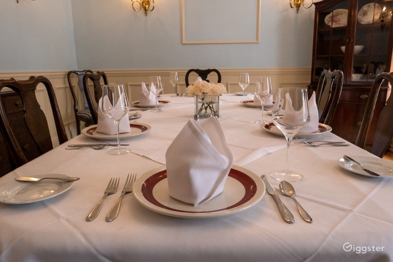 The Blue Room in Kalamazoo Rent this location on Giggster