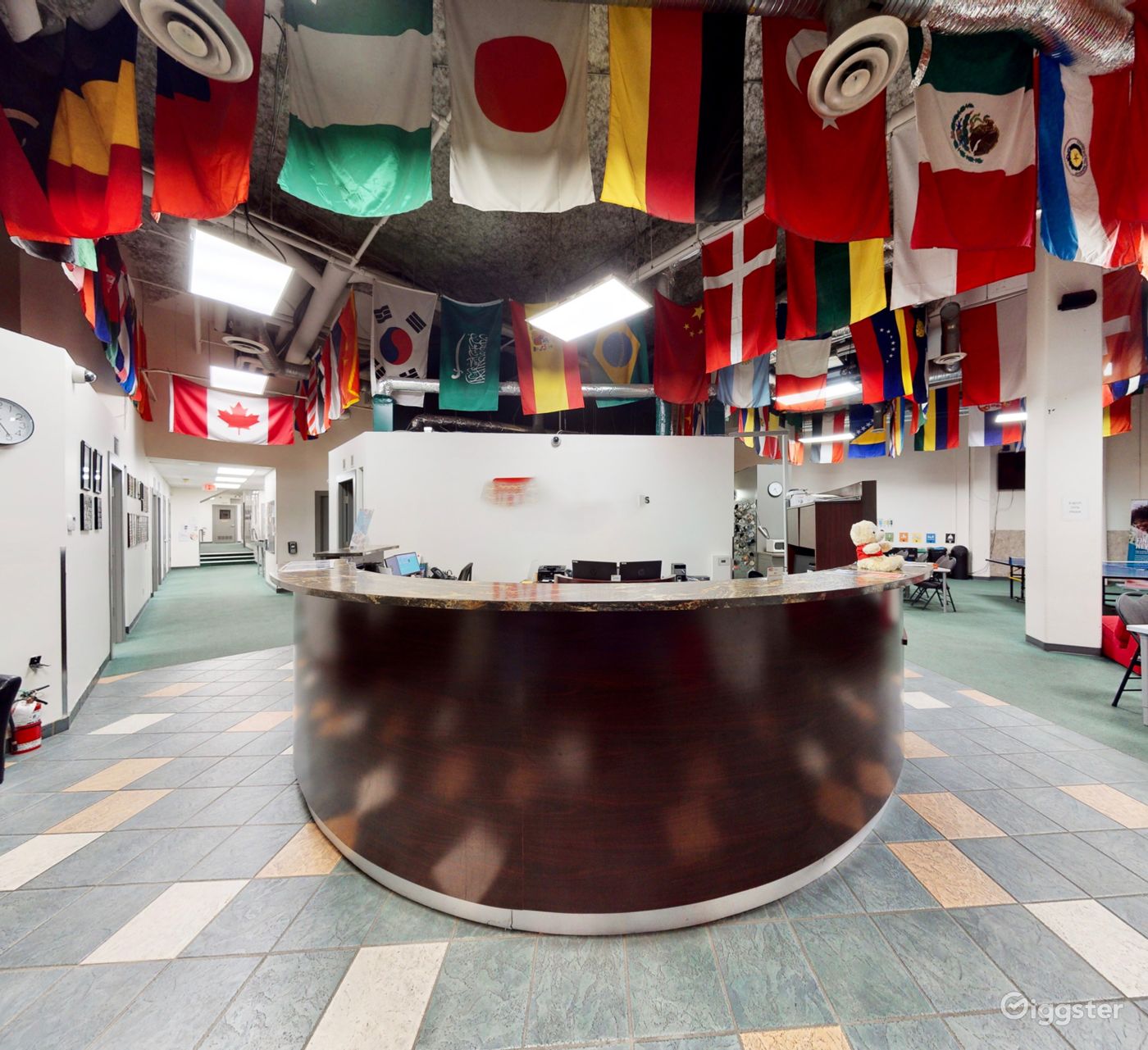 Yaletown Ground Floor Large Office Space Rent this location on Giggster