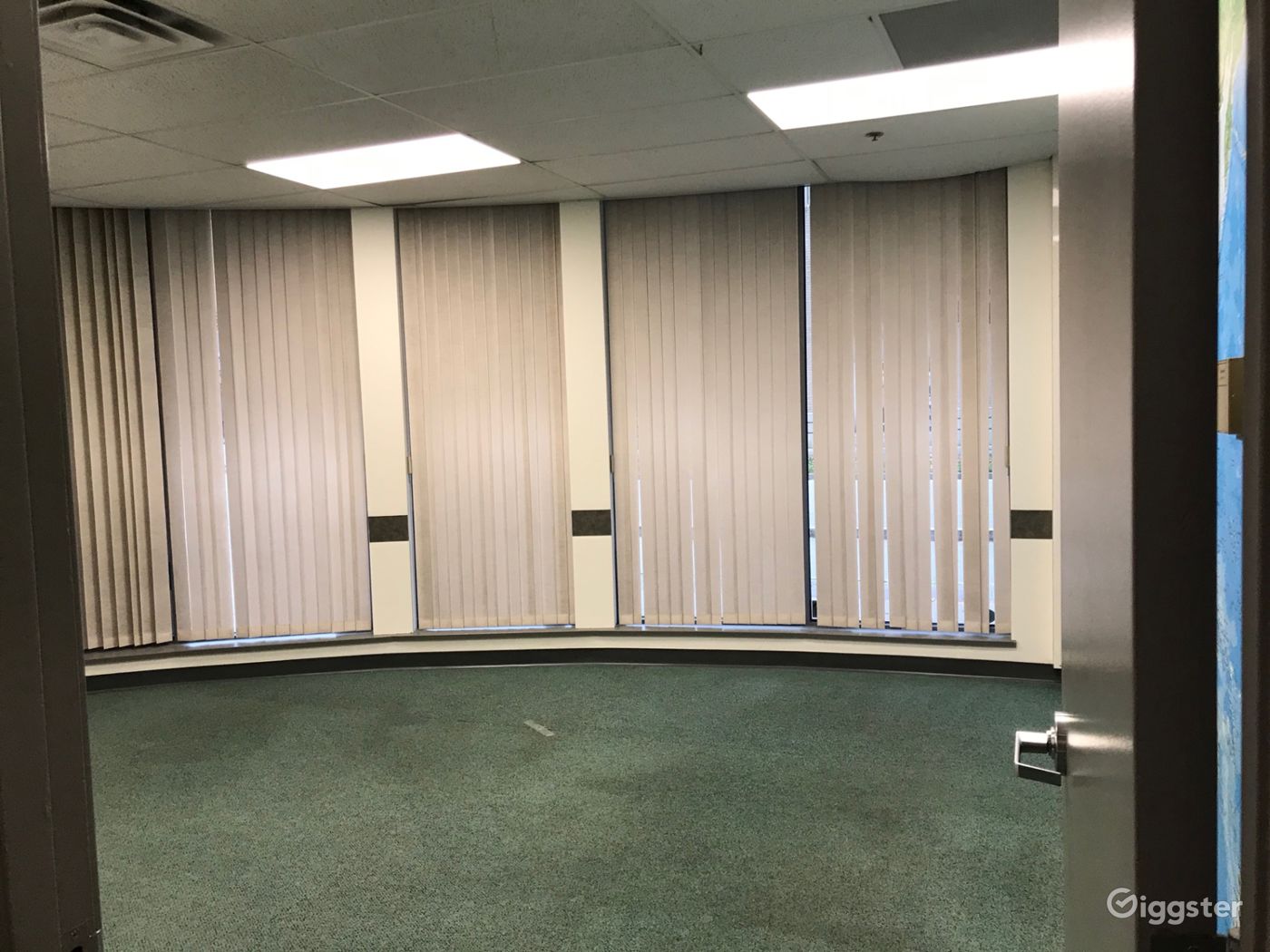 Yaletown Ground Floor Large Office Space Rent this location on Giggster