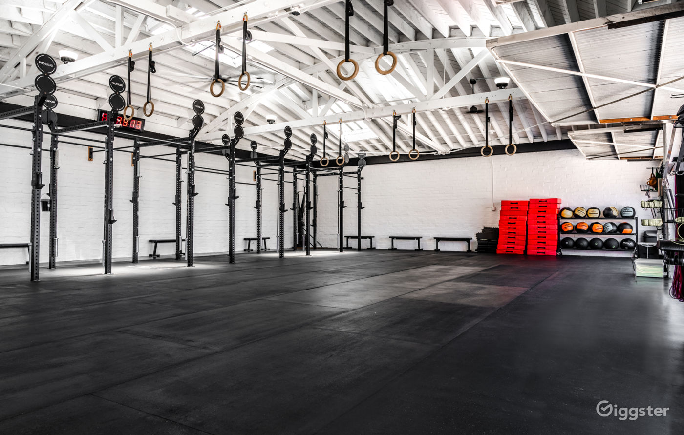 Open and Bright Gym Space Rent this location on Giggster