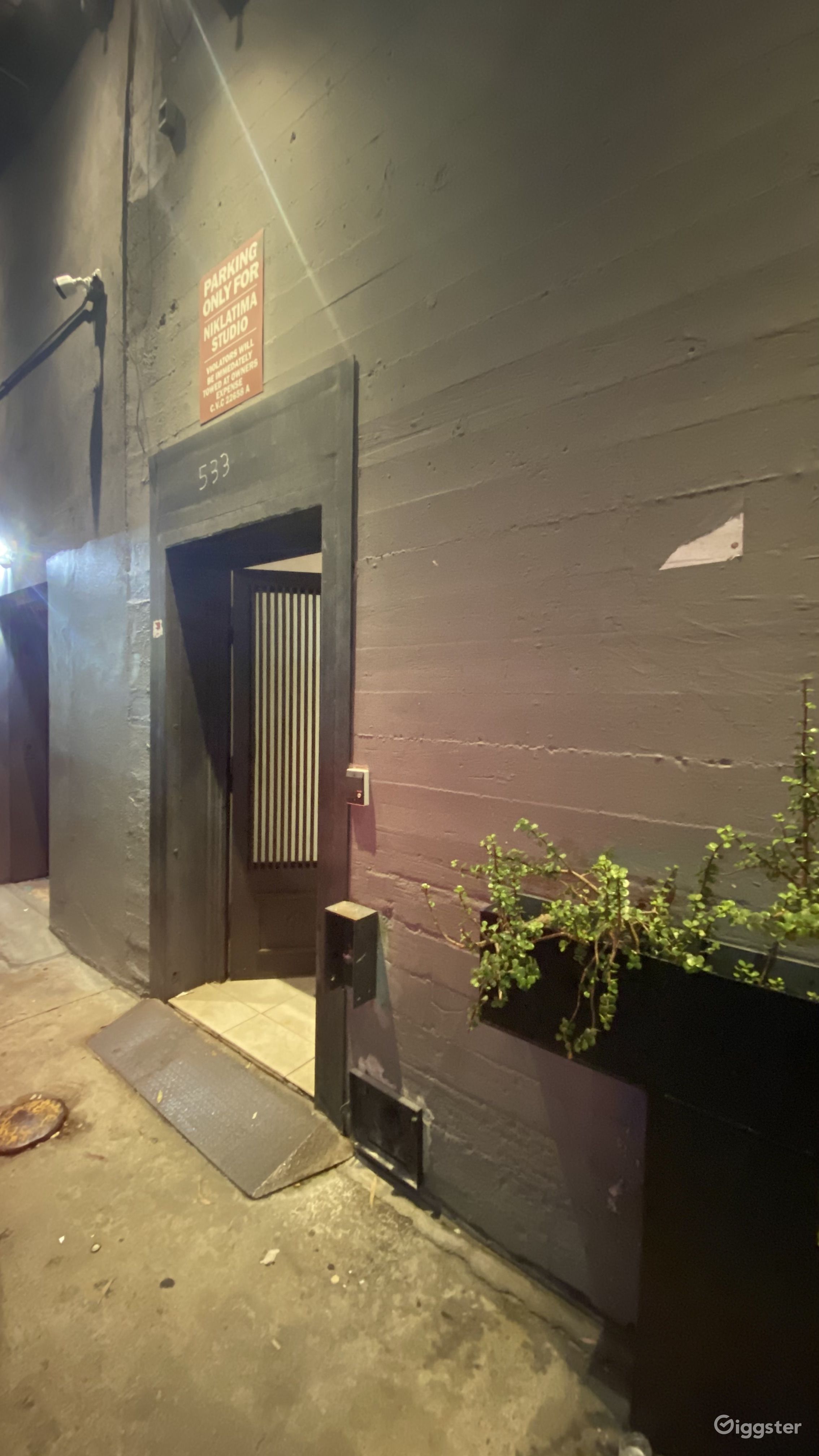 Downtown Los Angeles Back Entrance Rent this location