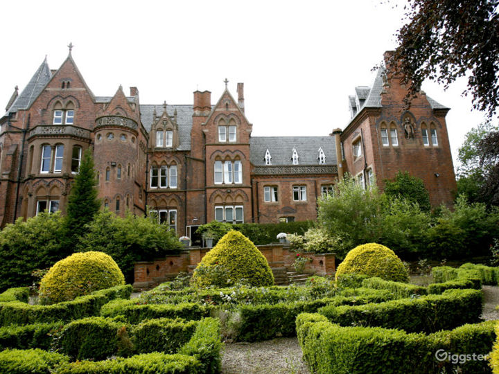 Unbelievable Gothic Styled Manor in Nottingham Photo 5