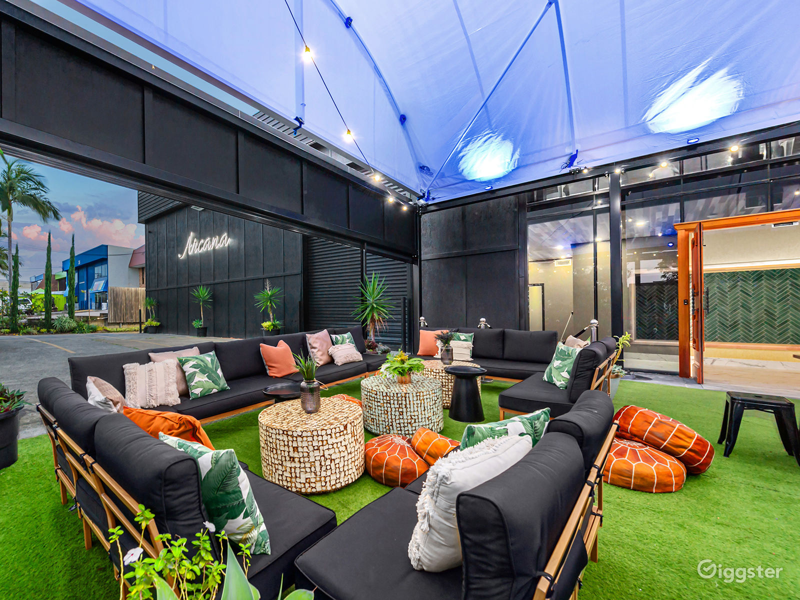 Stunning Modern Event Space in Brisbane Rent this location on Giggster