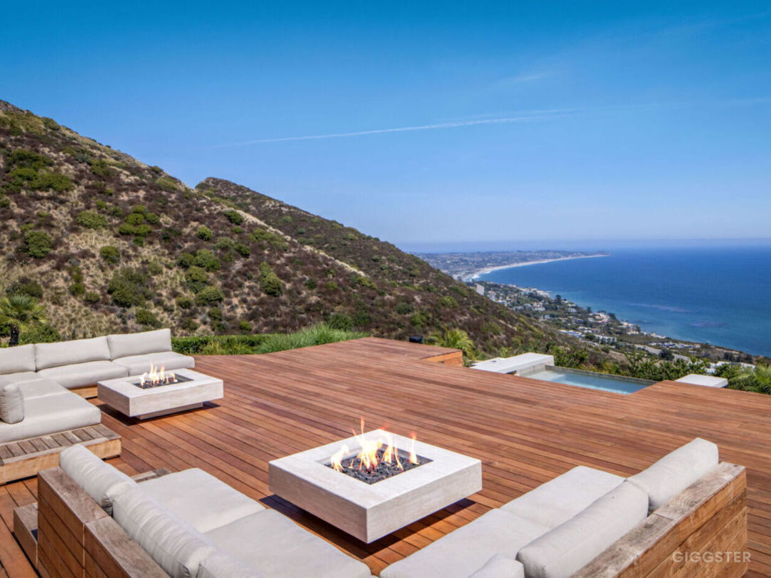 Malibu Blufftop Estate Photo 4
