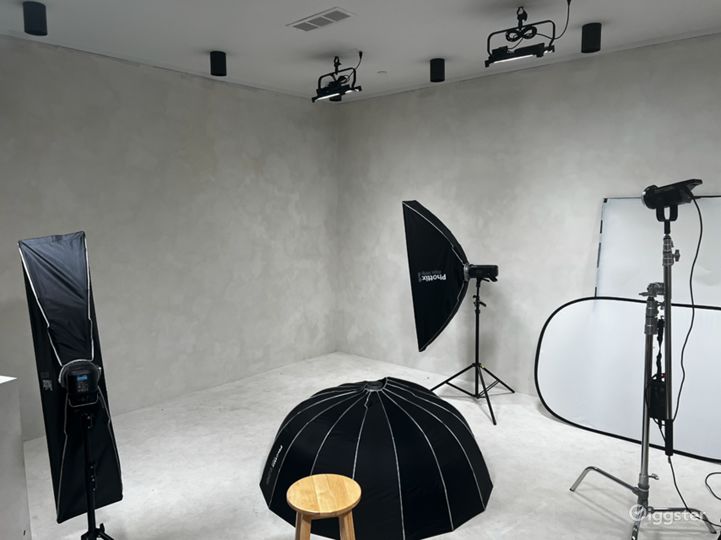 White Box Photo and Video Studio Rent this location on Giggster
