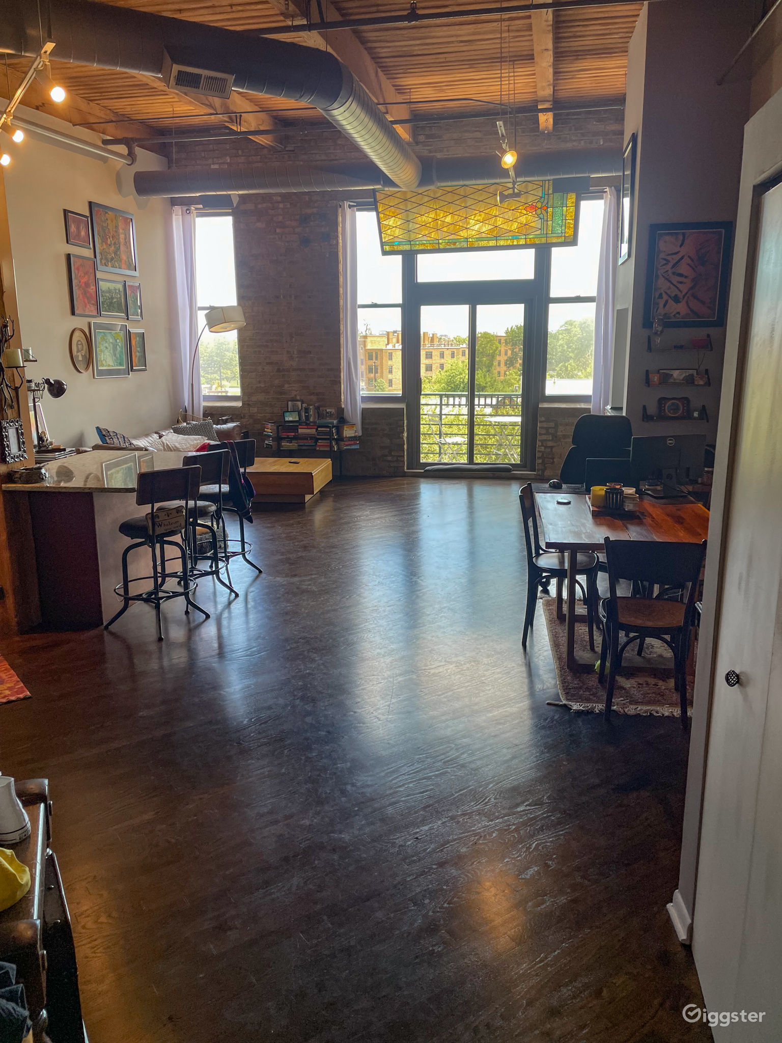 Industrial Loft in Avondale, Chicago Rent this location on Giggster
