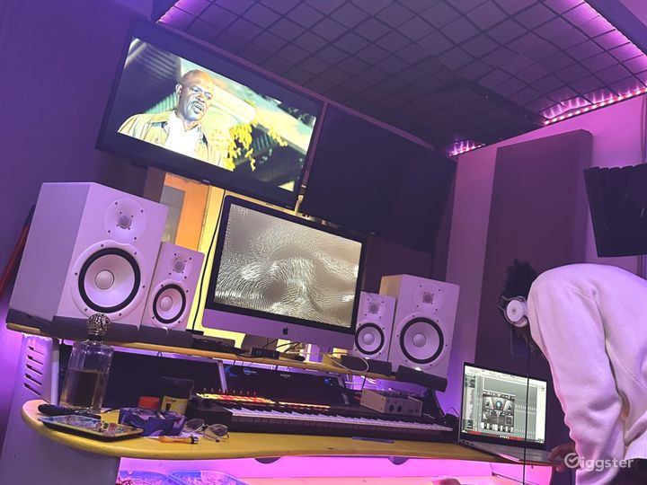 Oak Park Recording Studio Rent this location on Giggster