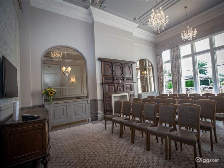 ROOKWOOD ROOM | Rent this location on Giggster