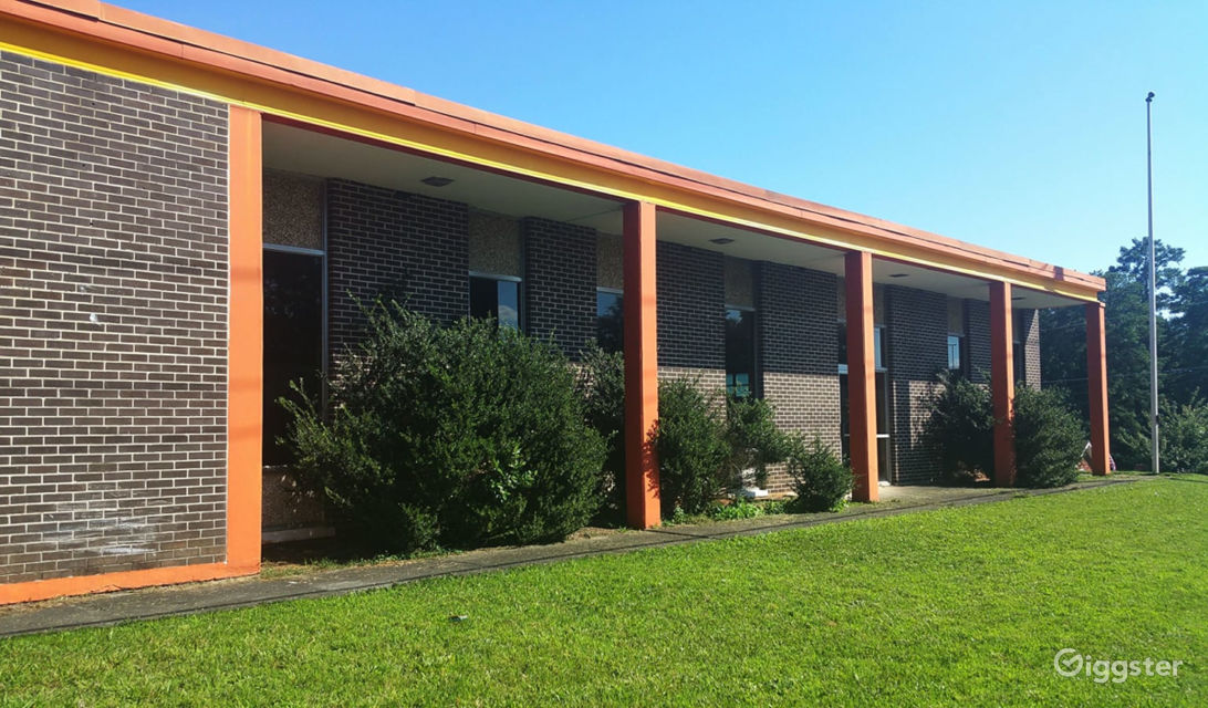 Handsome MidCentury Post Office creative space Rent this location