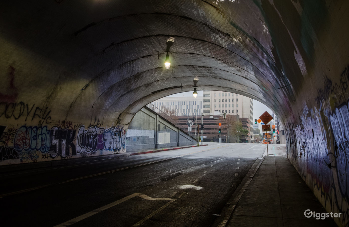 2nd Street Tunnel Photo 3