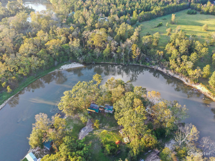 Treehouse Retreat on Bogue Chitto River Bend Rent this location on
