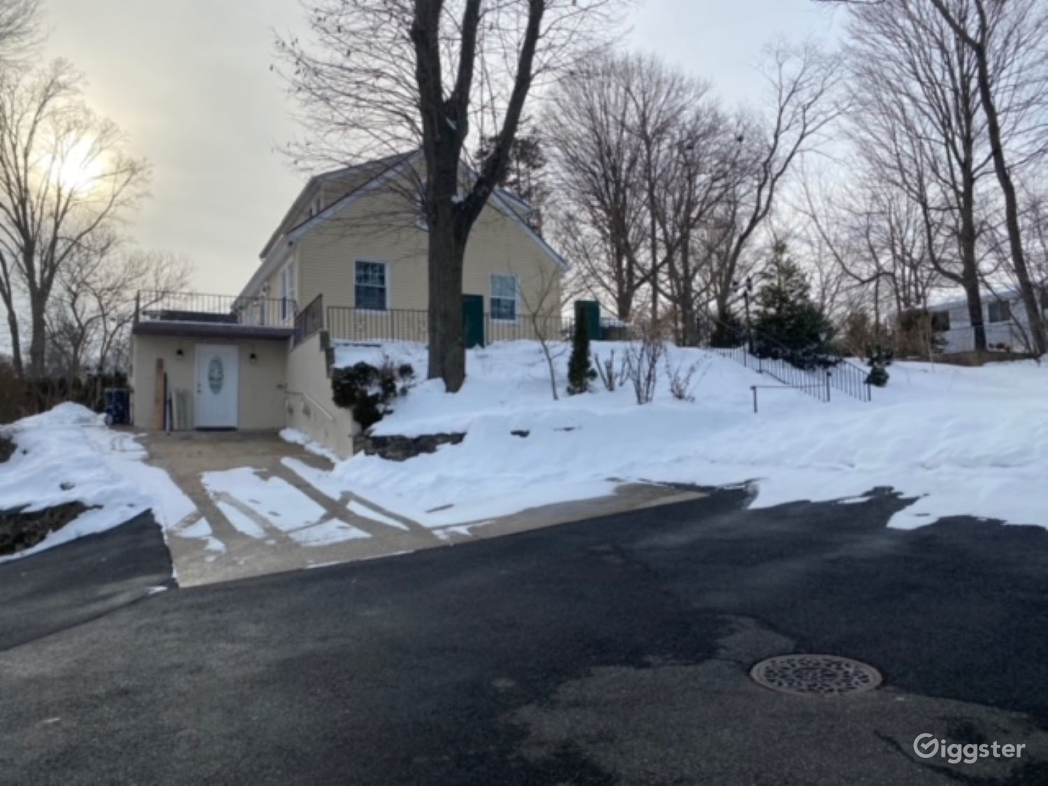 Beautiful Secluded Garden Home Colonial Heights Rent this location on