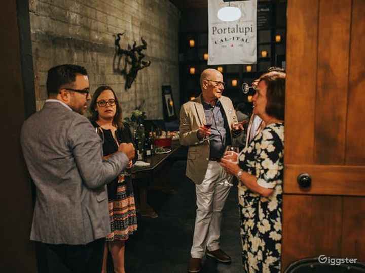 Contemporary Urban Wine Tasting Room in Healdsburg Rent this location